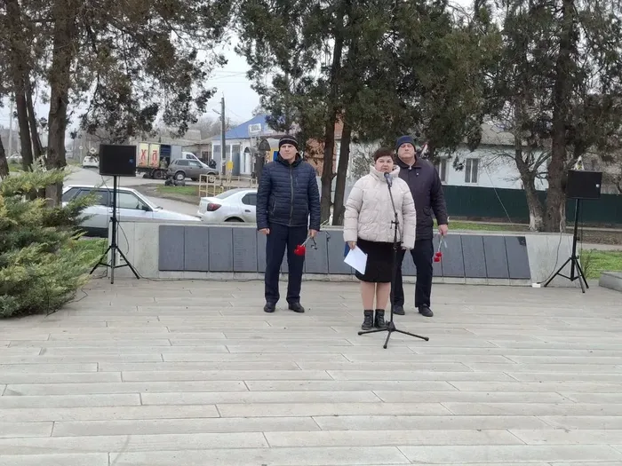 19253851-8379-4533-b181-5e3252679402