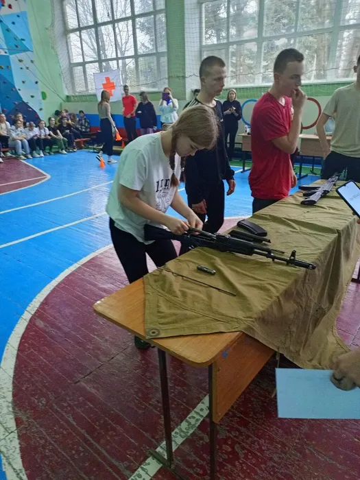 photo_5375382898338813245_y