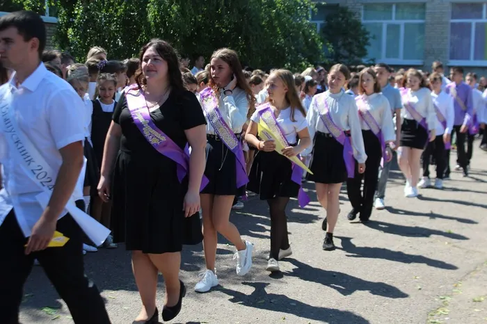 photo_5368811735814889077_w