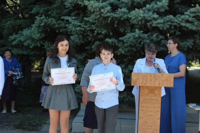 photo_5368811735814889034_w