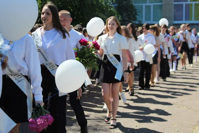 photo_5368811735814889080_w