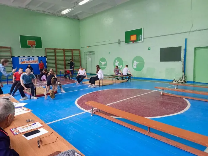 photo_5375382898338813222_y