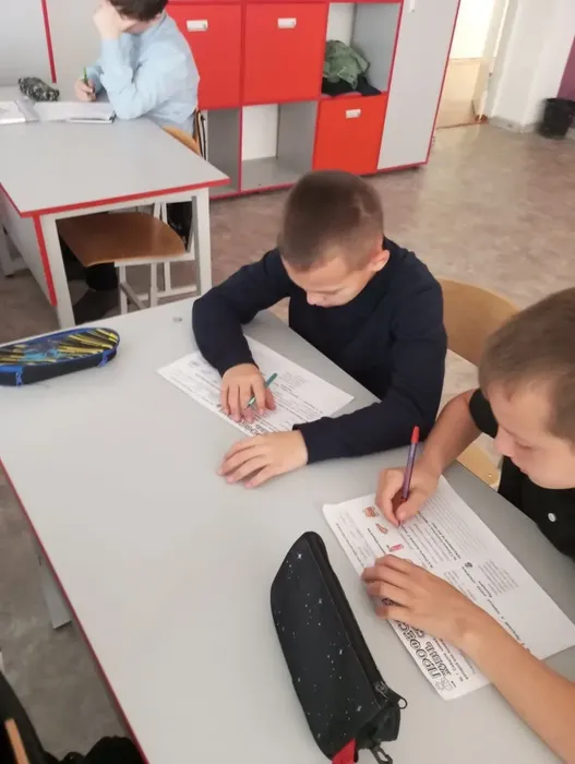 77009206-aec4-43d1-9e26-0ed320439e04