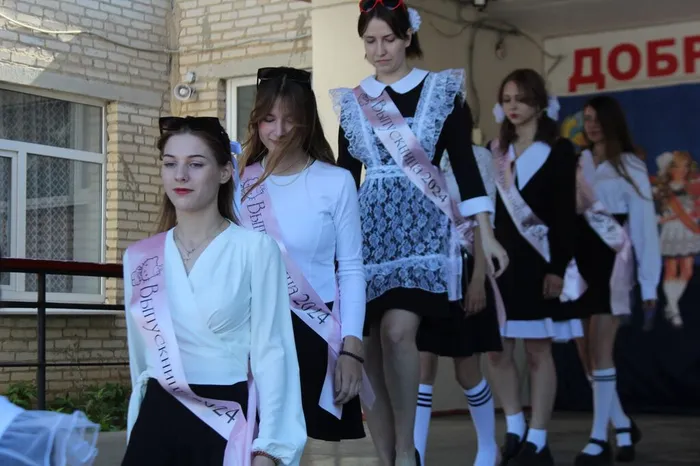 photo_5368811735814888985_w