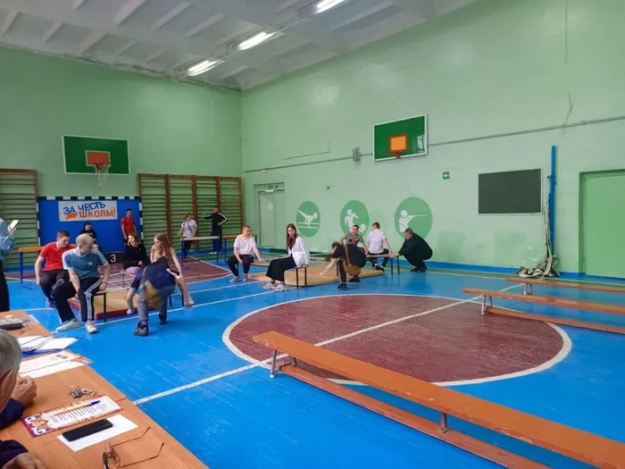 photo_5375382898338813230_y