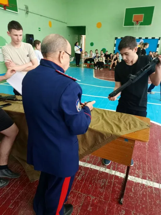 photo_5375382898338813241_y