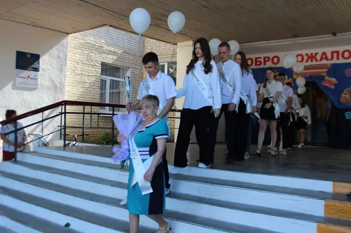 photo_5368811735814888988_w