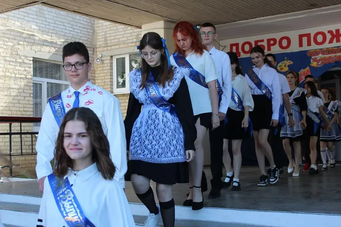 photo_5368811735814888993_w