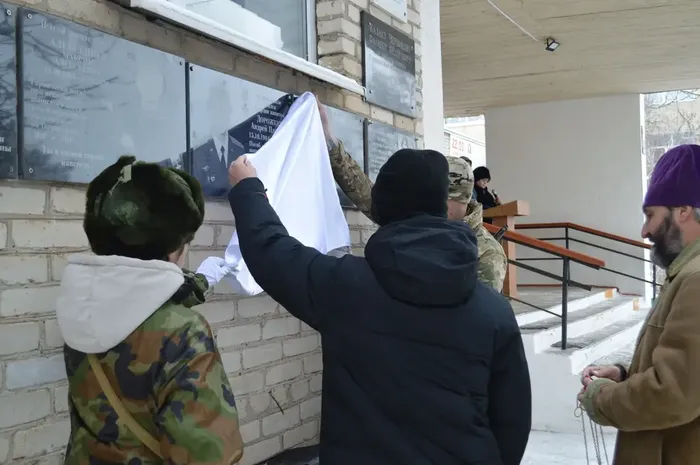 f28779fe-4f44-4c55-8d06-c82d316fef37