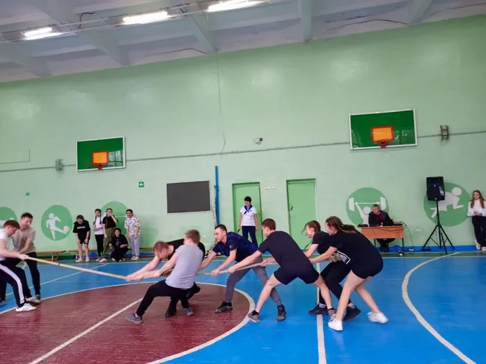 photo_5375382898338813231_y