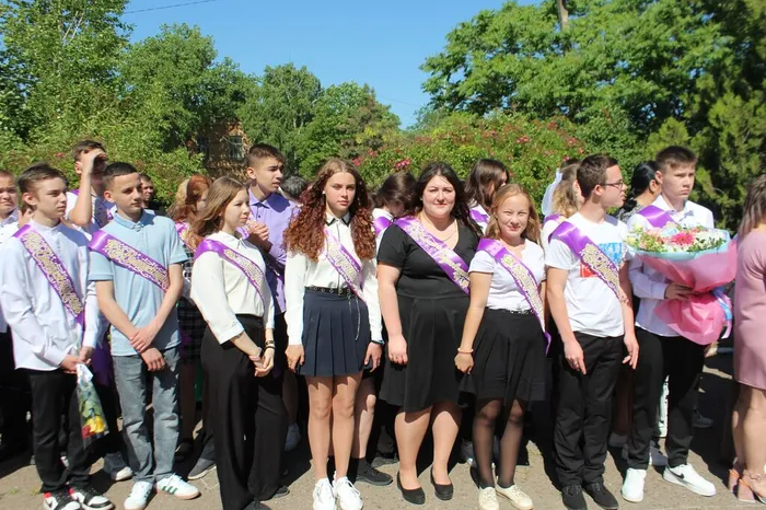 photo_5368811735814889022_w