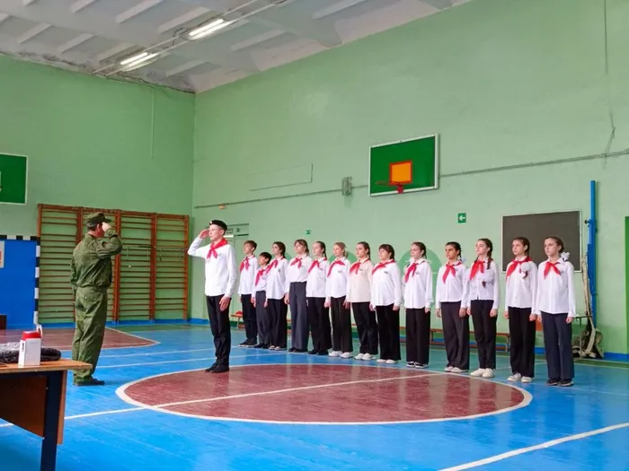 photo_5375382898338813269_y