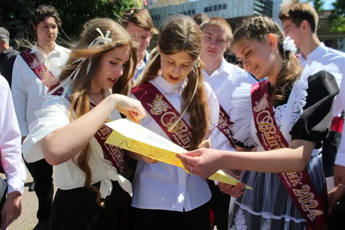 photo_5368811735814889088_w