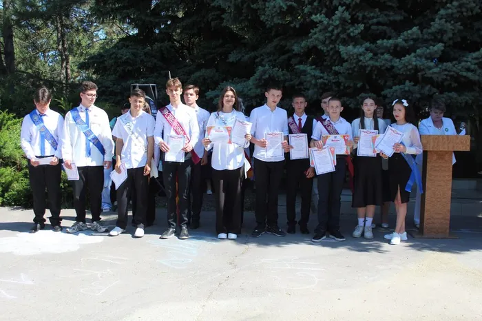 photo_5368811735814889029_w