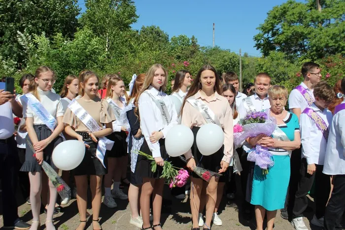 photo_5368811735814889021_w