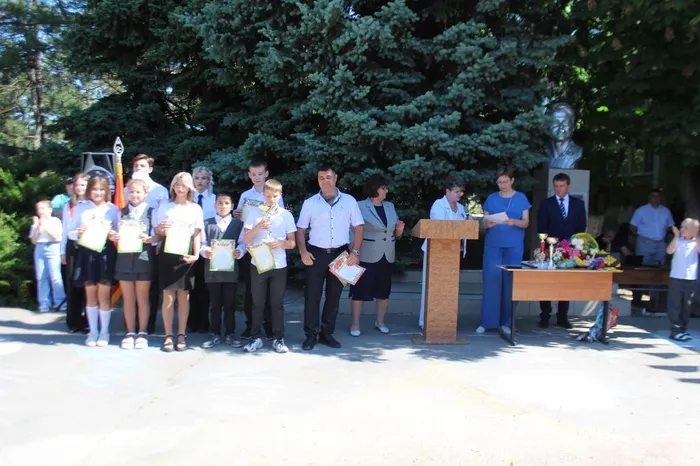 photo_5368811735814889035_w