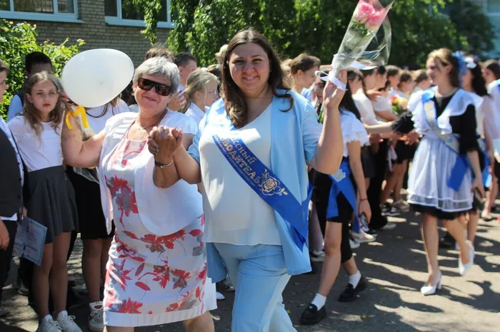 photo_5368811735814889084_w